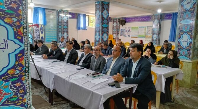 سواد آموزی گامی مؤثر برای ساختن آینده‌ای روشن‌