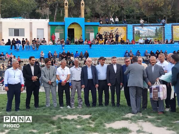 اولین جشنواره سیب در شیروان