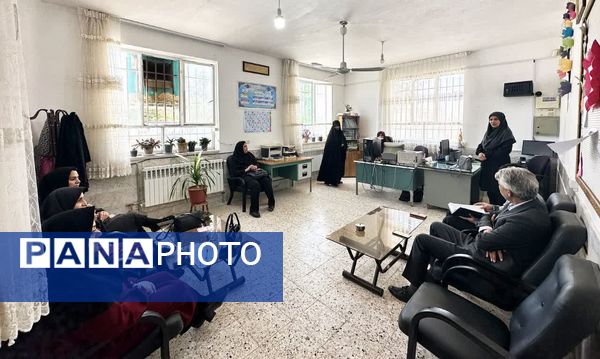 بازدید مدیر آموزش و پرورش کاشمر از مدارس این شهر