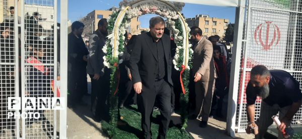 افتتاحیه زمین چمن در دبستان پسرانه گلستان ناحیه ۷ آموزش و پرورش مشهد مقدس 