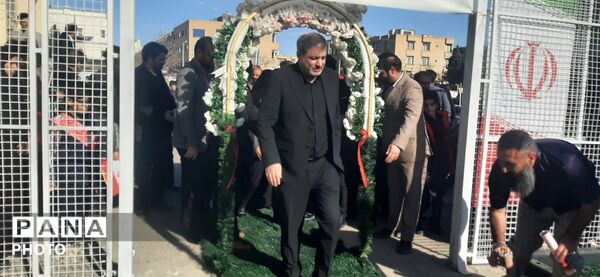 افتتاحیه زمین چمن در دبستان پسرانه گلستان ناحیه ۷ آموزش و پرورش مشهد مقدس 