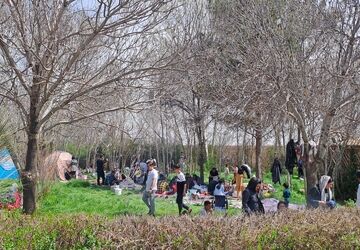 آیین باستانی سیزده بدر در دهکده ی چوبی نیشابور