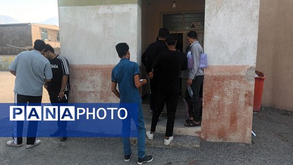 برگزاری آزمون سراسری کنکور در حاجی‌آباد