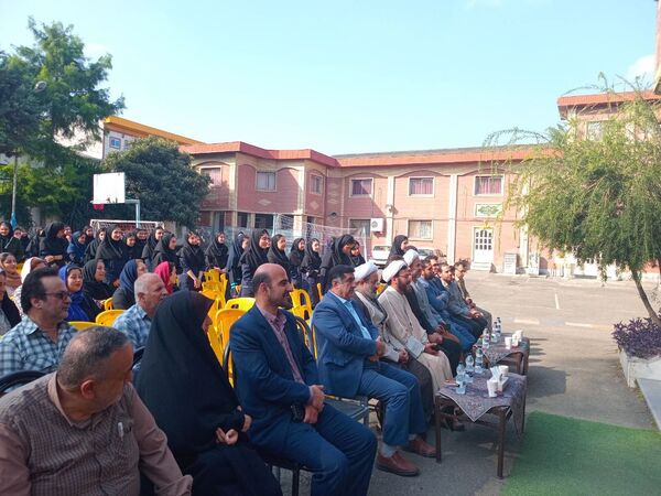مانور بازگشایی مدارس در دبیرستان جمشیدنژاد شهرستان آمل 