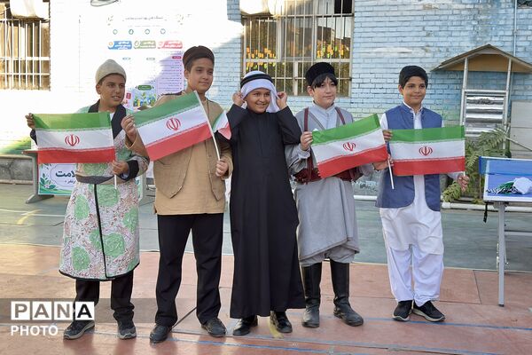 روایت تصویری آیین بازگشایی مدارس در دبستان منصور نفر منطقه ۴