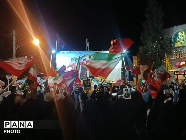 طنین همدلی در صد و هفتاد و پنجمین شب حضور مردم نیشابور در بلوار فضل