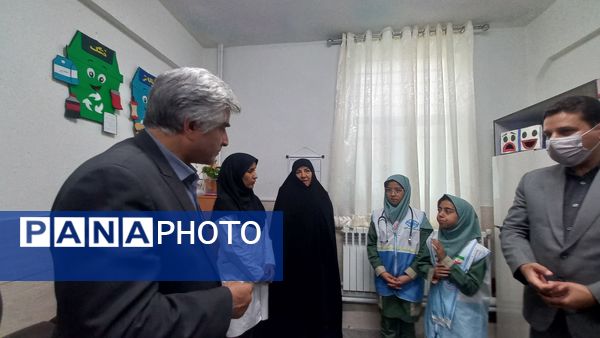 آئین افتتاحیه برنامه سفیران سلامت دانش آموزی استان خراسان رضوی در دبستان شاهد تحقیقی ناحیه ۶