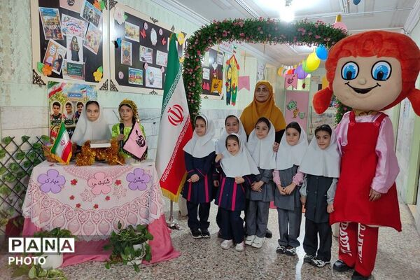 جشن شکوفه‌ها در مدارس هدی و شهید معظم شهرستان قدس با یاد دانش آموزان میناب 
