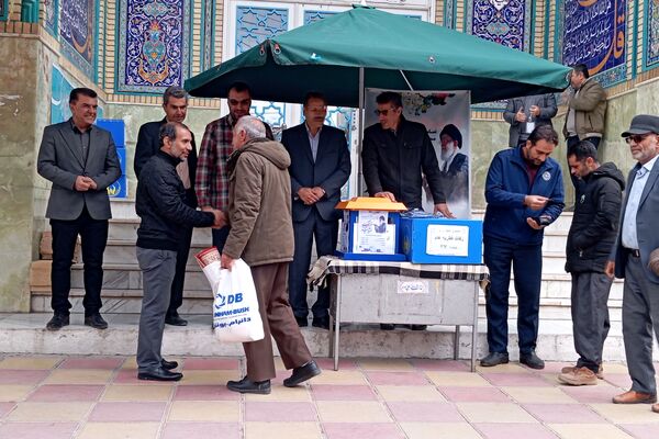 نماز عید فطر در شهرستان قروه