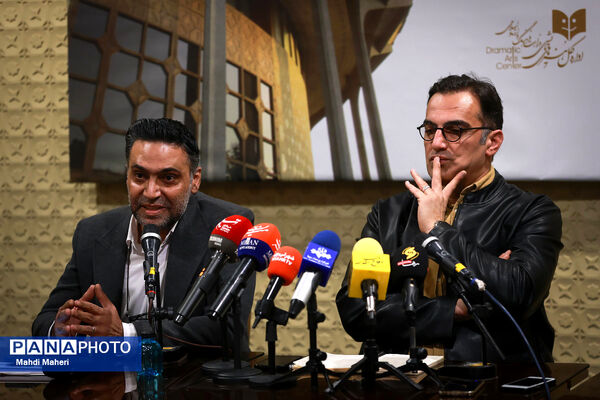 نشست خبری رئیس مجموعه تئاتر شهر