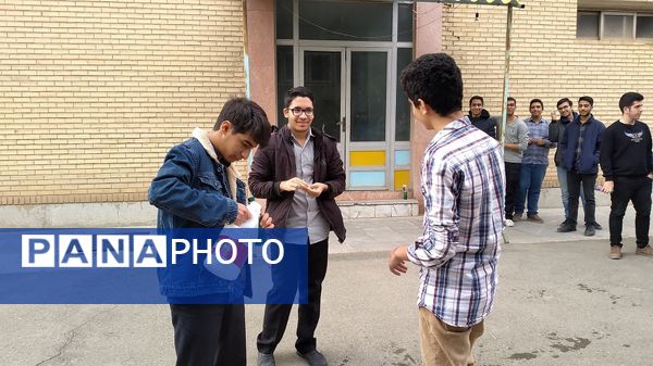 برگزاری فعالیت پژوهشی دانش‌آموزان دبیرستان نمونه دولتی معلم ساوجبلاغ