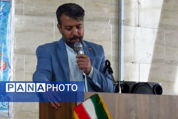 محفل انس با قرآن کریم به میزبانی دبیرستان شاهد‌ شهید مسعود‌ درخشان 