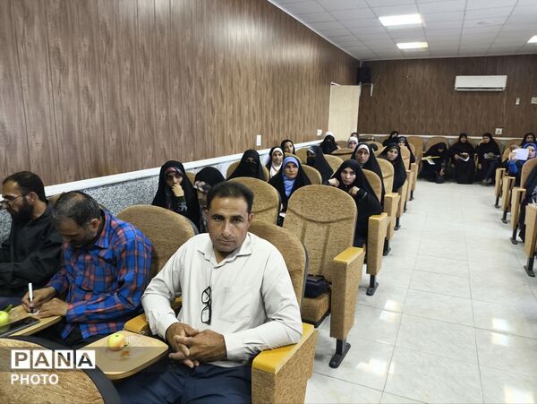 تجلیل از مربیان قرآنی در اختتامیه برنامه اوقات فراغت تابستانی سندرک