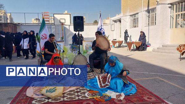 بازارچه کمک به غزه در هنرستان کاردانش امام حسن مجتبی (ع) ناحیه۶ مشهد