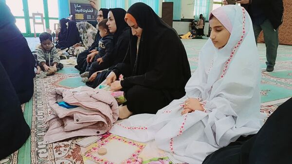 نماز جمعه مارگون همزمان با آغاز دهه فجر