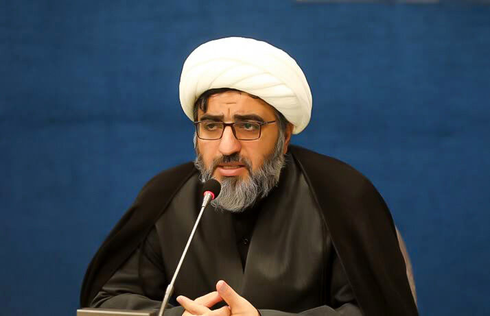 عظمت انسان در علم توحید و بندگی خداوند نهفته است