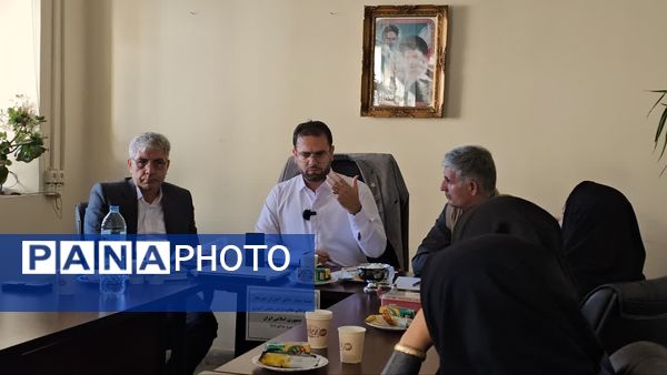 نشست قائم‌مقام سازمان دانش‌آموزی با دانش‌آموز خبرنگاران پانا کهگیلویه و بویراحمد