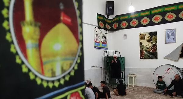 رئیس اداره اوقاف کاشمر میهمان عزاداران تکیه فاطمه زهرا (س) روستای قوچ پلنگ