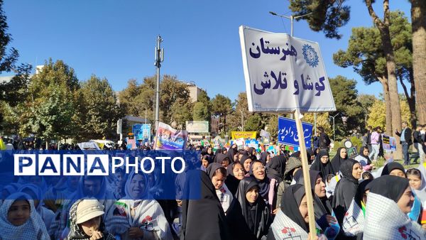 راهپیمایی ۱۳آبان در نیشابور 
