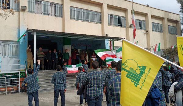 پژواک انقلاب در دل نوجوانان