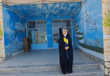 پشت‌ صحنه مهر در دبستان سید کاظم حسینی