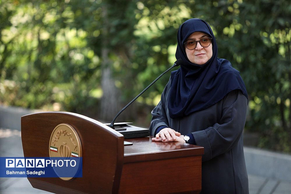 معاون حقوقی رئیس جمهور پیگیر موانع انتصاب محمدجواد ظریف است