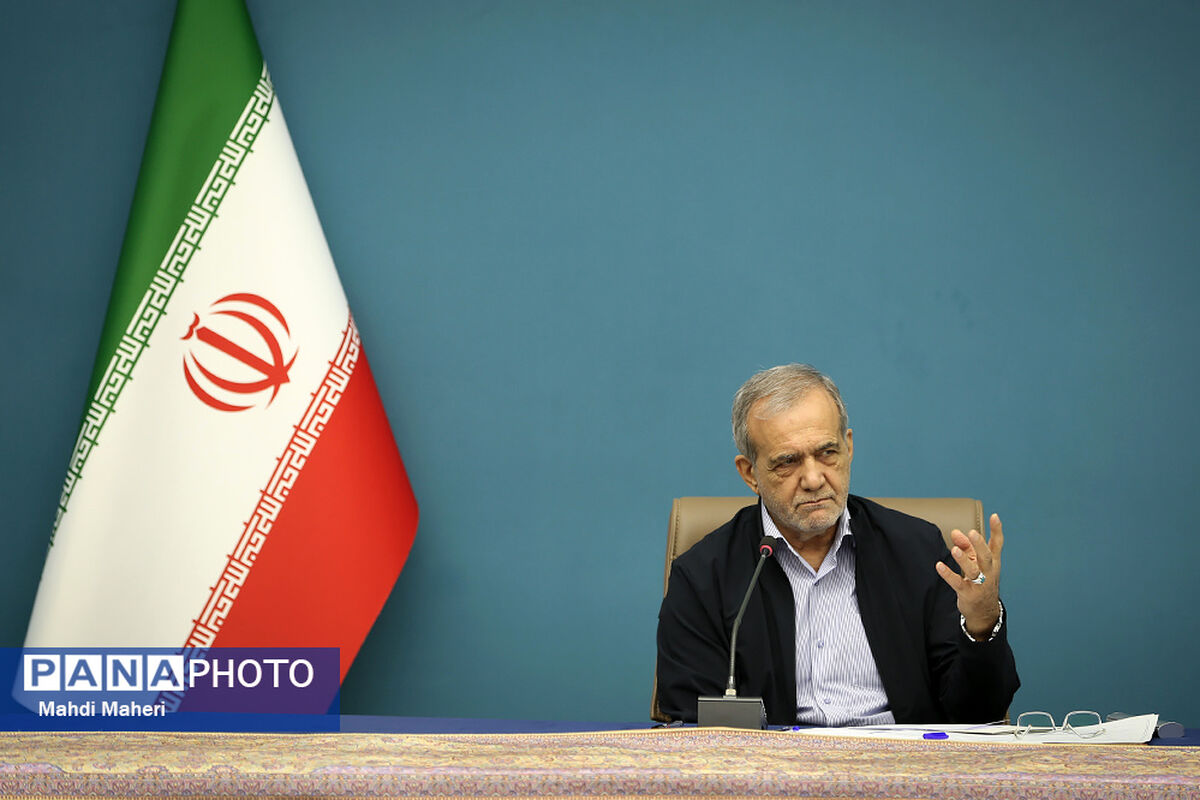 دانشگاه یکی از کانون‌های قابل اتکای دولت برای حل مشکلات کشور است