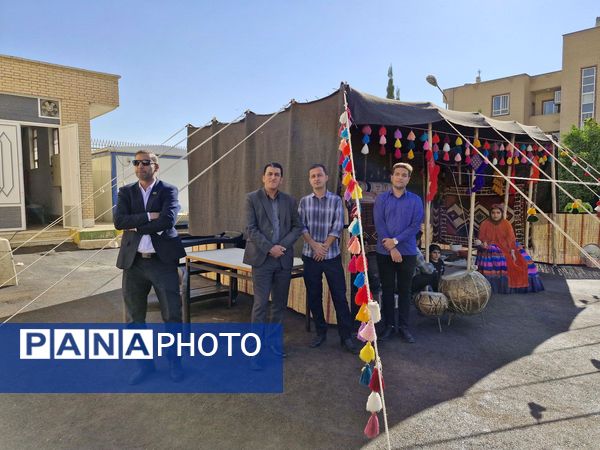  نواخته شدن زنگ مهر و برگزاری جشن بازگشایی مدارس عشایری استان فارس