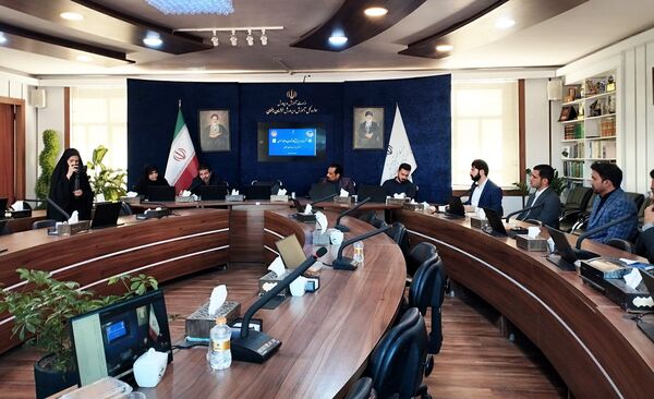 نشست هم‌اندیشی کارشناسان روابط عمومی با مدیر کل آموزش و پرورش خراسان رضوی