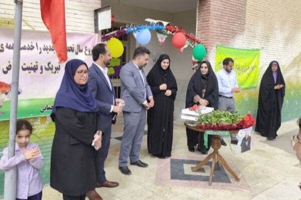 نوروز دانش با حضور دانش آموزان و مسئولان منطقه پردیس 