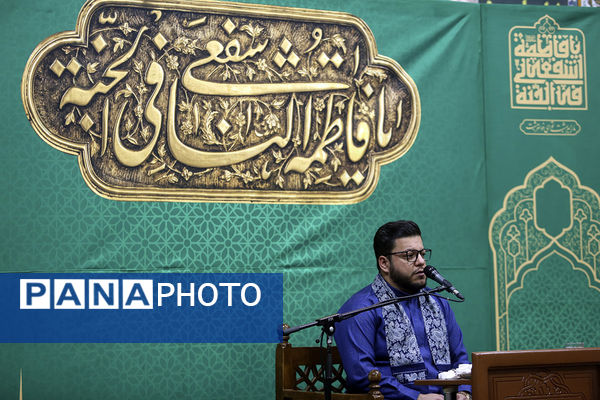 جشن میلاد امام علی(ع) در حرم حضرت معصومه(س) با تلاوت قاریان نوجوان 