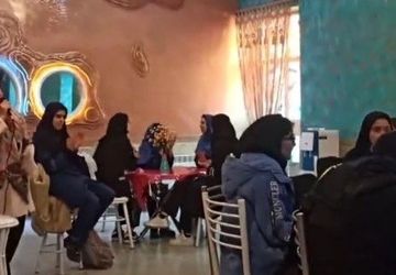 کافه دخترانه در کانون امام خمینی(ره) شهرکرد