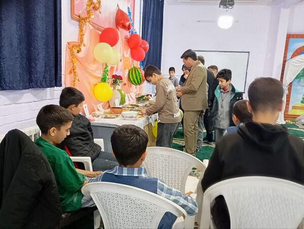 جشنواره تغذیه سالم و سلامت در دبستان پسرانه فضیلت کاشمر