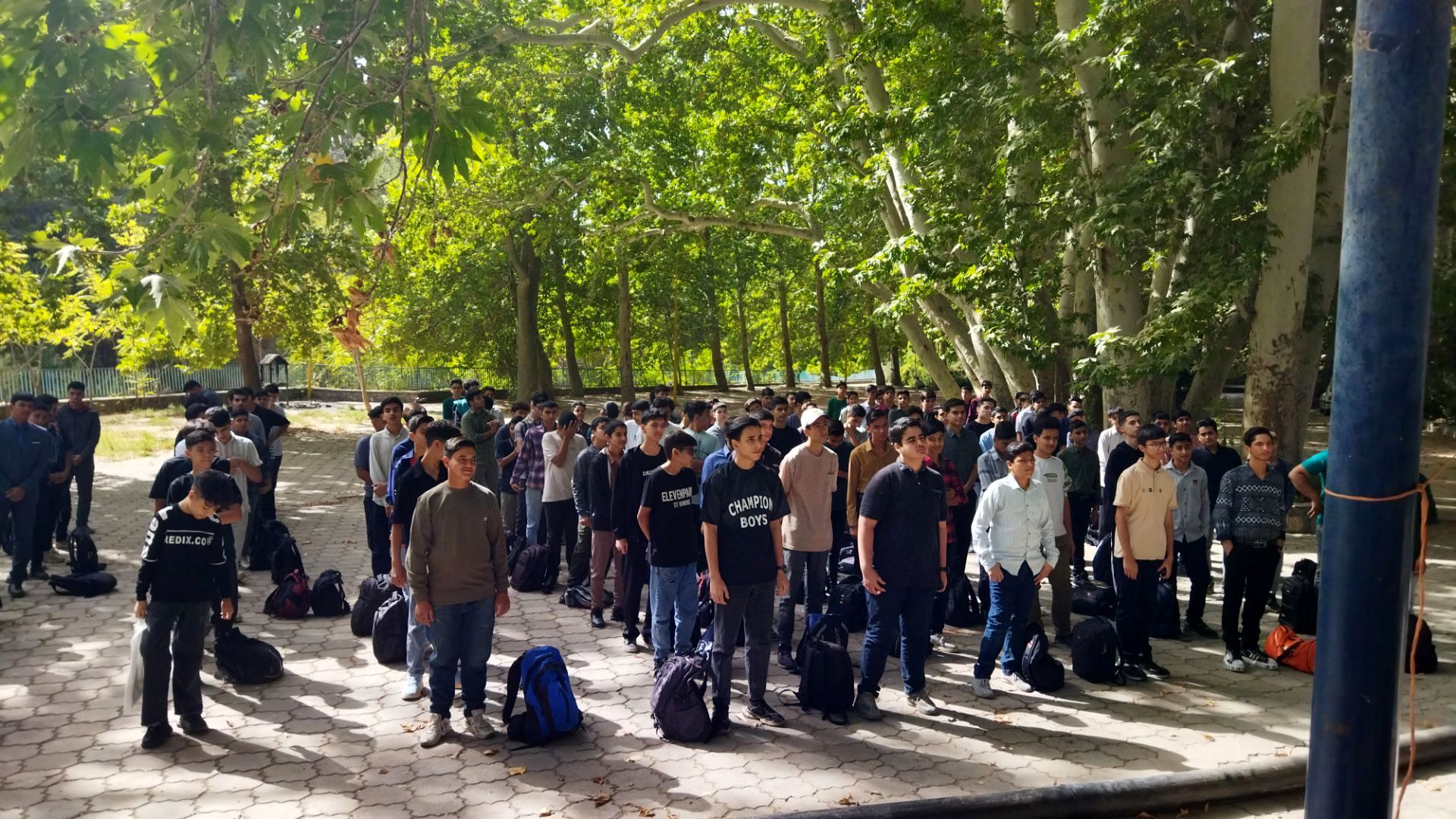 اولین صبحگاه پایه دهمی دبیرستان شاهد ابوذر غفاری نیشابور 