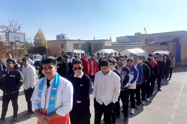 مانور سراسری زلزله در دبیرستان شهید محمدجواد باهنر دماوند