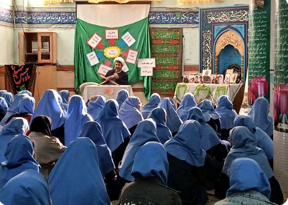 برگزاری نشست تخصصی نماز در مدارس شهرستان ملارد با حضور مدرسان مرکز تخصصی 