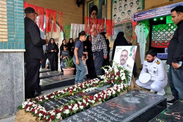 یادبود چهلمین روز شهادت خلبان شهید محمدصادق توانی