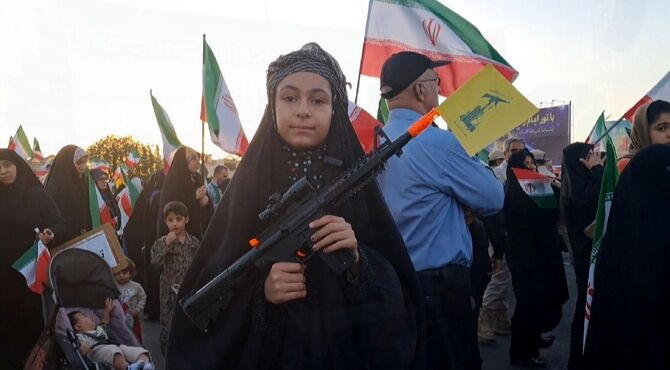 دختران و زنان جانفدای ایران