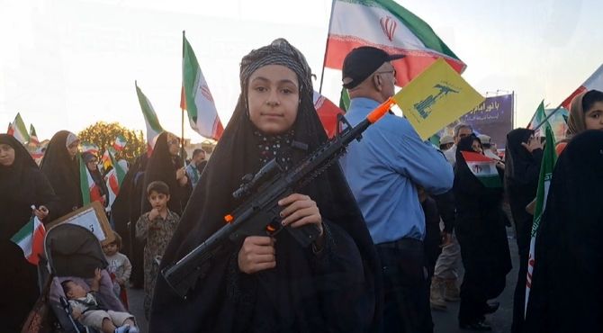 دختران و زنان جانفدای ایران