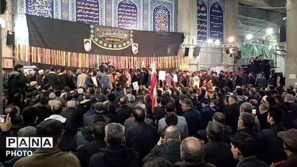 خروش مردم بصیر و عزادار شهرستان نیشابور در چهارمین روز از عزای سالار شهیدان انقلاب اسلامی 
