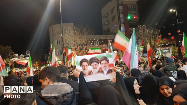 مدیرکل آموزش و پرورش استان مهمان ویژه‌ راهپیمایی شبانه دانش‌آموزان اسدآباد