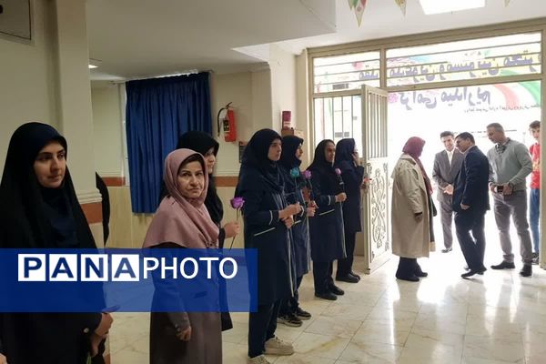 افتتاحیه آب درمانی در مدرسه استثنایی کریم اهل بیت رودهن