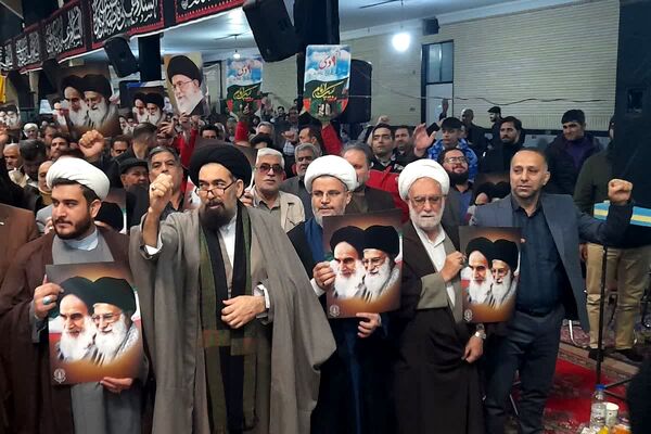 حماسه ۹ دی زنده است؛ ورامینی‌ها بار دیگر با ولایت، پیمان بستند
