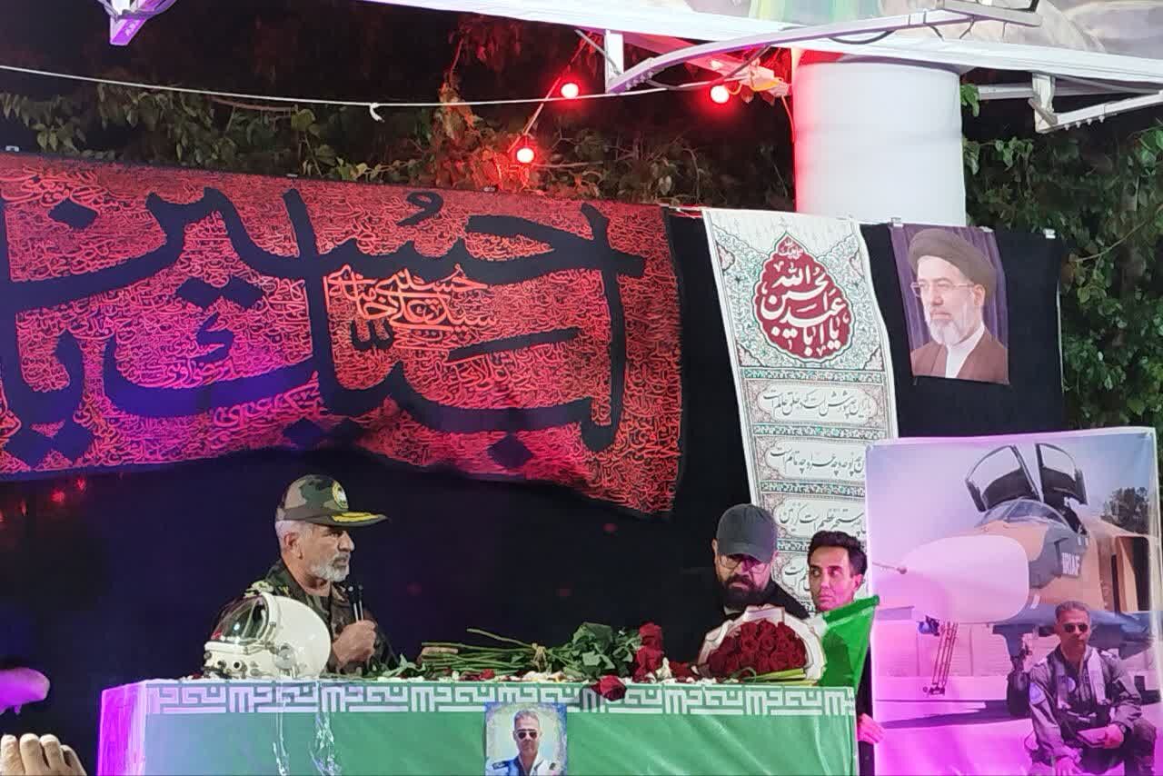 تشییع پیکر خلبان شهید مجید کاظمی در شیراز