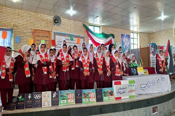 گرامیداشت حماسه ۹ دی در دبستان نوریه شهرستان جیرفت