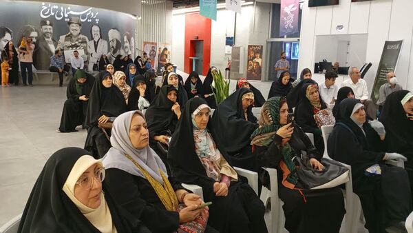  آیین رونمایی و جشن امضای سه کتاب در بخش ادبیات داستانی حوزه هنری فارس