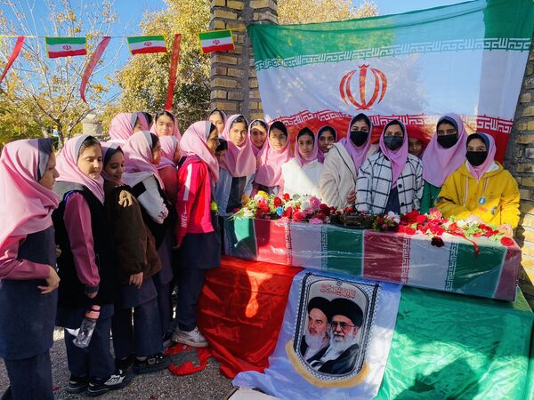 مراسم استقبال از شهید گمنام در شهرستان مه‌ولات