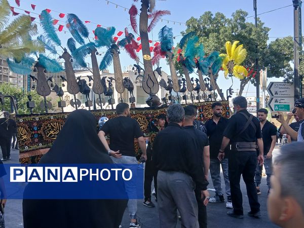 حال و هوای مشهدالرضا در روز عاشورای حسینی