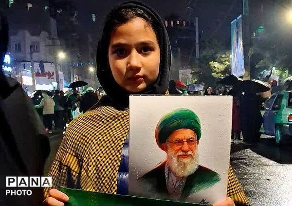 هجدهمین تجمع خون‌خواهی مردم فردیس از رهبر شهیدشان 
