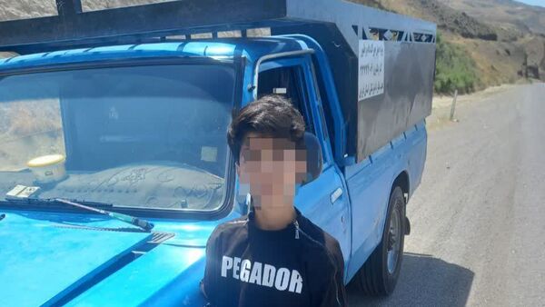 نیسان با راننده ۱۲ ساله در قزوین توقیف شد